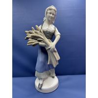 Фарфоровая статуэтка Девушка с пшеницей ручная подглазурная роспись. ГДР, Grаfenthal. Высота 24 см.