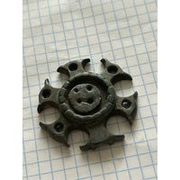 Старинный красивый ременной распределитель