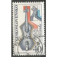 Чехословакия. Скрипка. 1974г. Mi#2205.