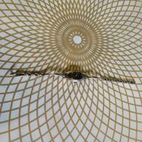 Часы наручные с браслетом GUCCI . В ремонт,коллекцию,на запчасти. Состояние на скане.