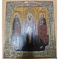 Старинная икона в окладе. - Святые. Размер 35x30 см.