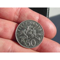 Сингапур 50 центов, 1995. С 20 копеек. Распродажа коллекции. Смотрите другие лоты.