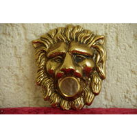 Накладка , барельеф  ( латунь )   7,5 см х 8,5 см