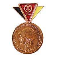 Знак резервиста ННА ГДР в бронзе