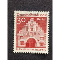 Германия 1966. Берлин. Здания Германии 12 века. Северные ворота, Фленсбург
