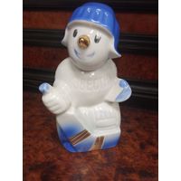СНЕГОВИК Хоккеист редчайшая статуэтка. Дулево    ограниченная серия с 1 р