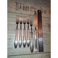 Винтажные вилки с гравировкой+нож для намазывания масла в посеребрении.