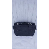 Чемодан дорожный с колёсиками