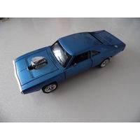 Коллекционная машинка Dodge charger RT. 1:32