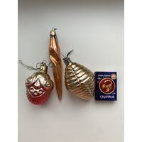 Елочные игрушки.