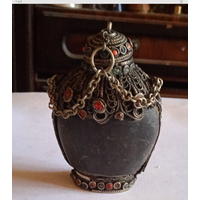 Старинная тибетская табакерка,с камнями клеймо