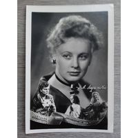 Актриса А. Ларионова