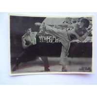 Календарик 1901-2000 г.  Брюс Ли, Чак Норис.