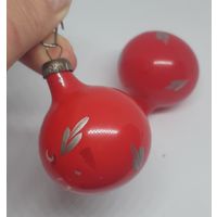 Ёлочная игрушка алый шарик С новым годом , стекло. СССР