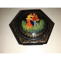 Шкатулка Палех " Парочка"