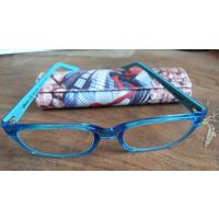 Оправа и чехол "Человек паук".