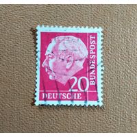 Марка германия 1954 год Теодор Хойс