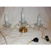 Светильник старинный настольный трехрожковый, латунь, хрусталь, Чехословакия