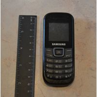 Мобильный телефон Samsung GT-E 1200R .