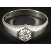 Рождественский подарок Шикарное кольцо с бриллиантом 0.55 ct 5.1 мм диаметр отличный цвет-качество    (не  ниже 4/4) 14-каратное 585 белое золото