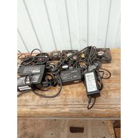 Зарядные устройства от ноутбуков.