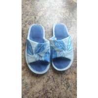 Тапки на 36 размер по стельке 22,6 см, в отличном состоянии.