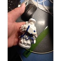 Фарфоровая статуэтка Дед Мороз клеймо EM Exlusive collection Германия кобальт золочение 11 см.