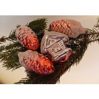 Ёлочные игрушки СССР. Домик. Шишки. Одним лотом.