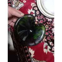 Пепельница старинная тяжелое зеленое стекло в виде сердца разумный торг