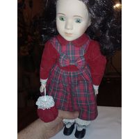 Винтажная фарфоровая кукла Шарлота из коллекции Promenade