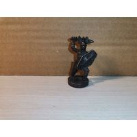 Металлический солдатик "типа киндер", высота 4.5 см.