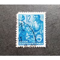 Марка ГДР 1953 год Стандарт