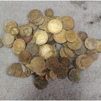 Около 100 монет дореформы.