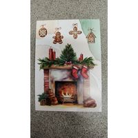 Открытка новогодние сюжеты: камин, пряники, лапник. Чистая