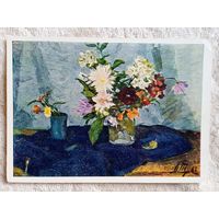 Тегин. Цветы на синев фоне