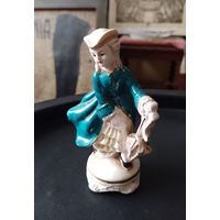 Старинная фигурка статуэтка Девушка с зонтиком 1-я пол. 20 в. фарфор