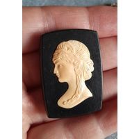 Винтажная брошь.