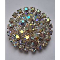 Брошь Aurora Borealis, трехъярусная, сияющие кристаллы. 70-е годы Чехословакия