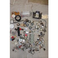 Лот радиодеталей и прочего