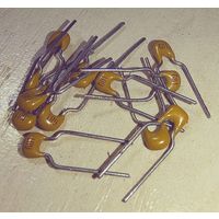 680 пф ((Цена за 48 штук)) 681. 50 Вольт 20%. Конденсатор керамический многослойный выводной. 680пф