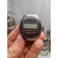 Часы наручные электроника