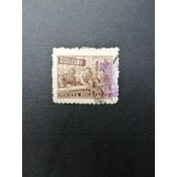 Польша 1950 Марка с надпечаткой "GROSZY" 1950 года Mi.556 "Работы по восстановлению Варшавы" (гашение без клея след наклейки) Mi.663 каталог 3.00 евро