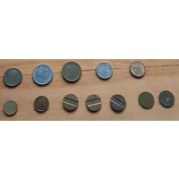 Монеты Чехословакия - 1 крона; Дания - крона, 25 эре; Российские рубли - 50, 10, 1