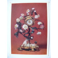 Открытка. Часы с мопсиками, 1980, чистая.