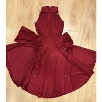 Нарядное платье с перчатками для девочки