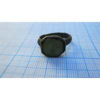 Перстень старинный. Бронза, литье.