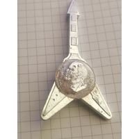 Значок большой.Барельеф Ленина на ракете.Космос.