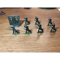 СОЛДАТИКИ на ПМВ, высота 35 мм.