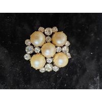 Брошь Чехословакия СССР со вставками под жемчуг