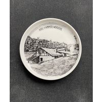 Коллекционная тарелка-подставка 1562 Ahe-Hammer - кузница в Вердоль / Германия логотип Sparkasse диаметр 9,5 см фарфор